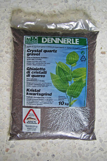 Dennerle Crystal Quartz Gravel (front)